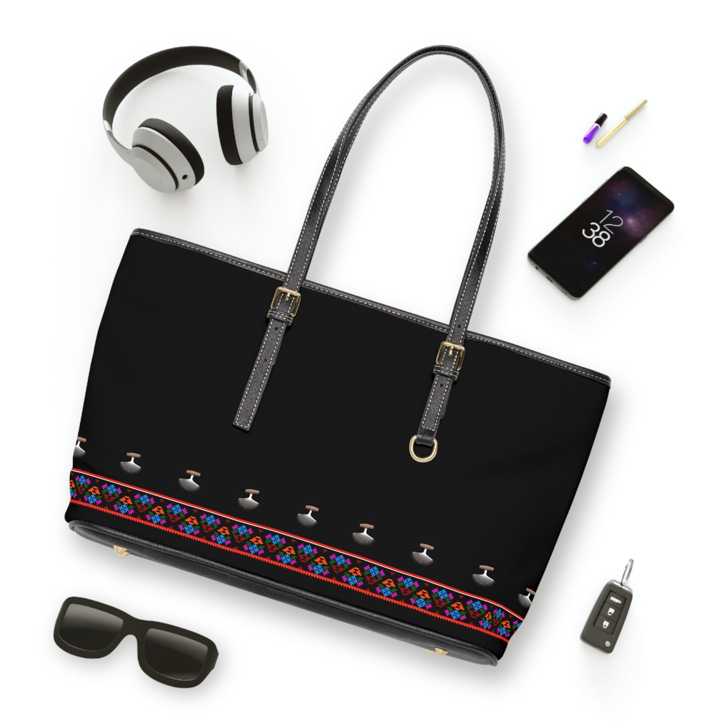 Ulu Avittat Shoulder Bag Black