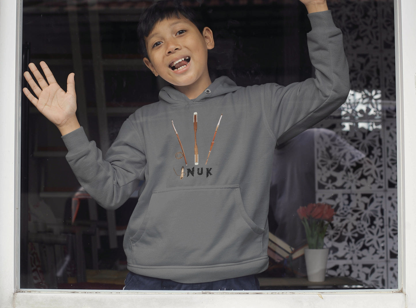 Kids Hoodie-Meeqqanut Saaqqutit Tujuuluk Nasartalik